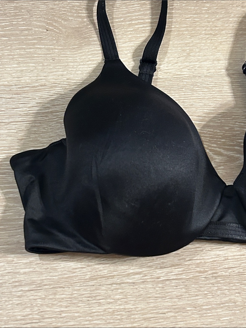Bali Black Smoothing One Smooth U Collection T-Shirt Bra Sz 34C - Picture 3 of 7